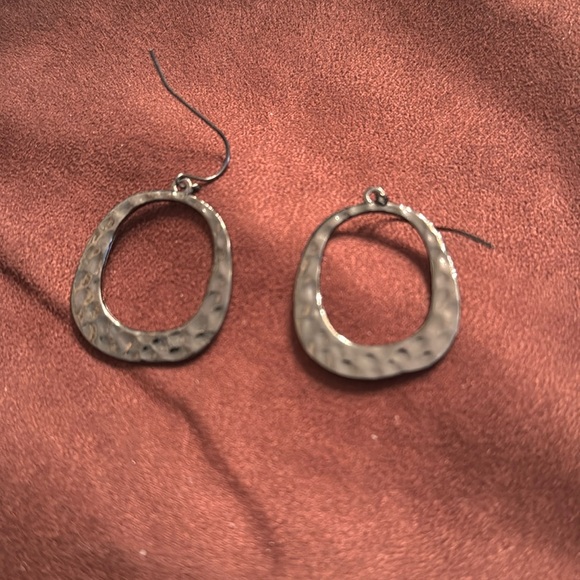 “M Style Lab" Earrings bronze/ crystals hooks backs - Picture 5 of 5